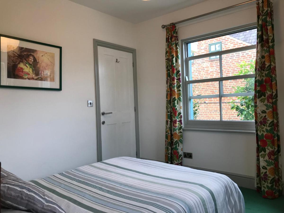Lake Street Accommodation Oxford Ngoại thất bức ảnh